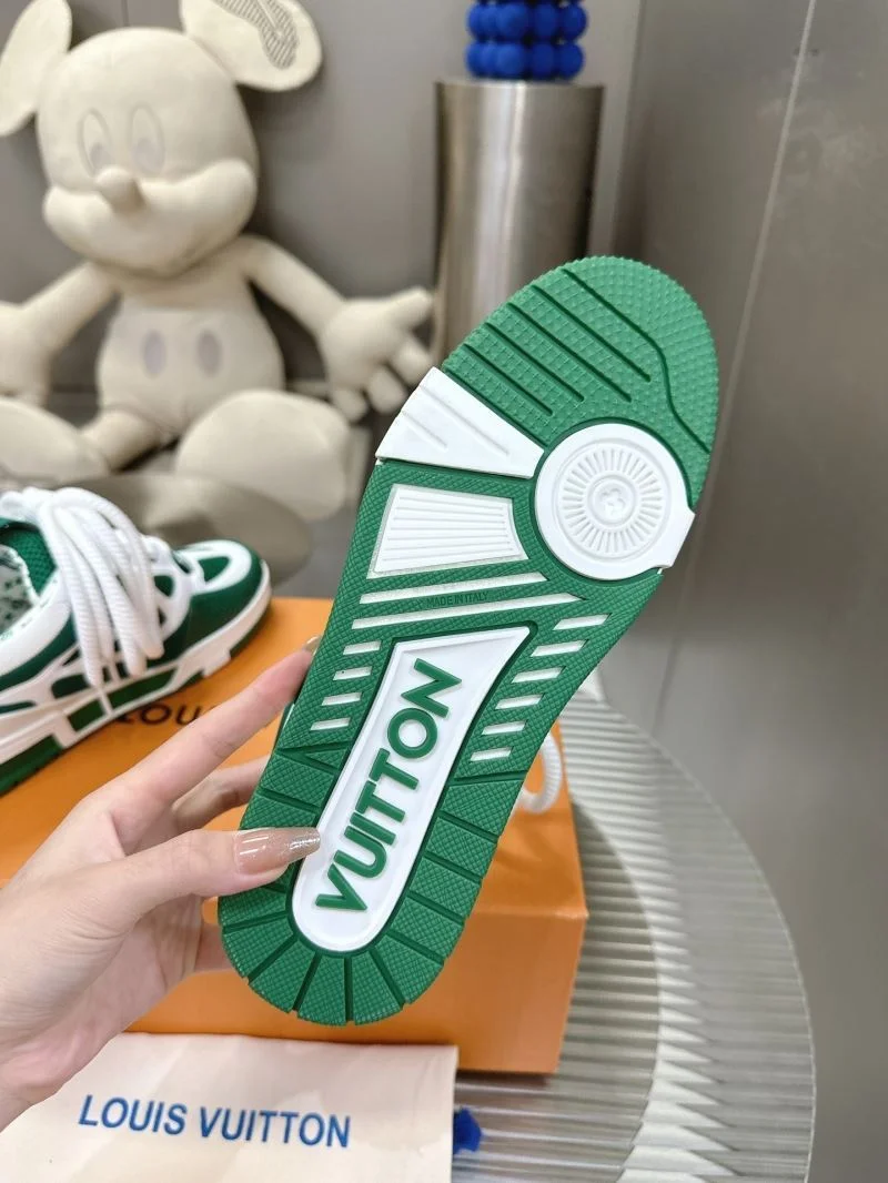 Soft Louis Vuitton Trainer Sneaker 31558