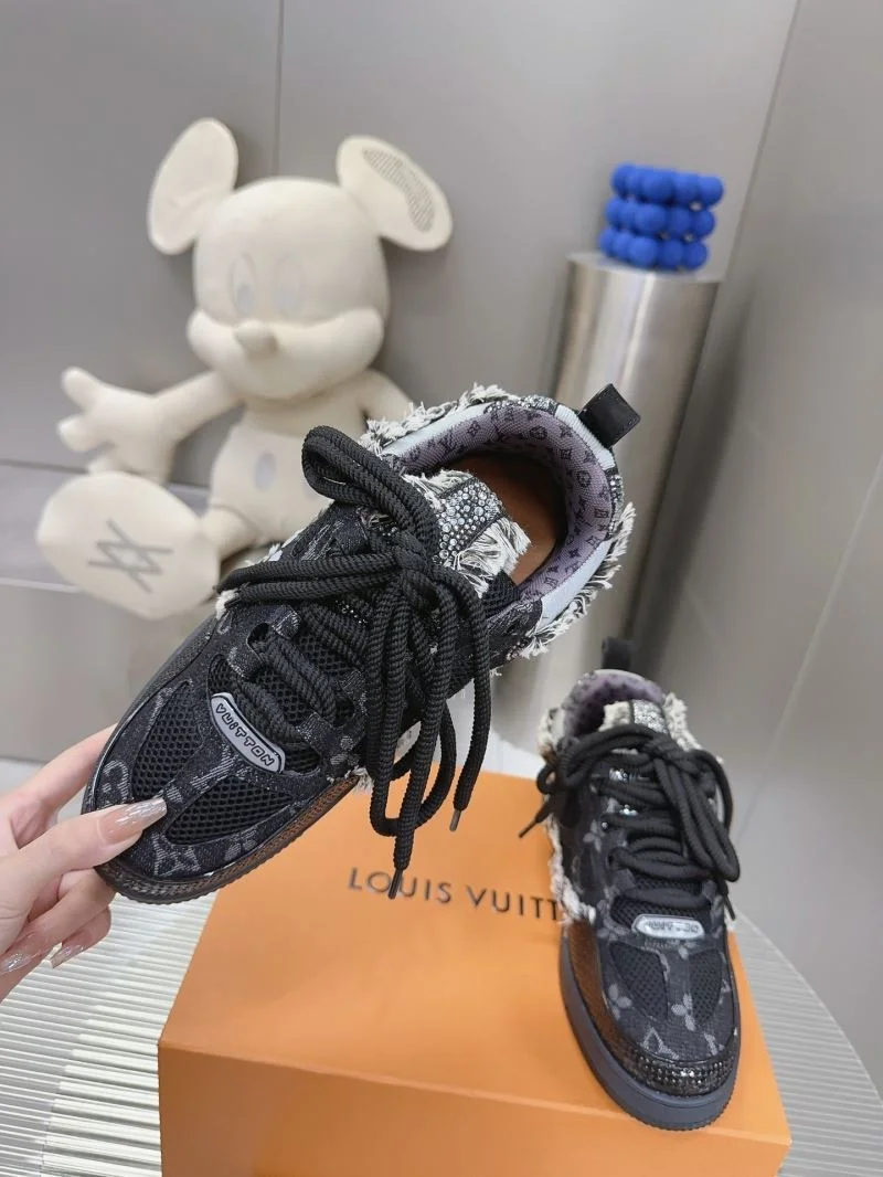 Louis Vuitton Trainer Sneaker Sustainable 31555
