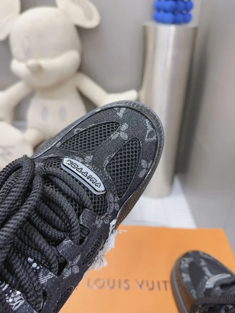 Louis Vuitton Trainer Sneaker Sustainable 31555