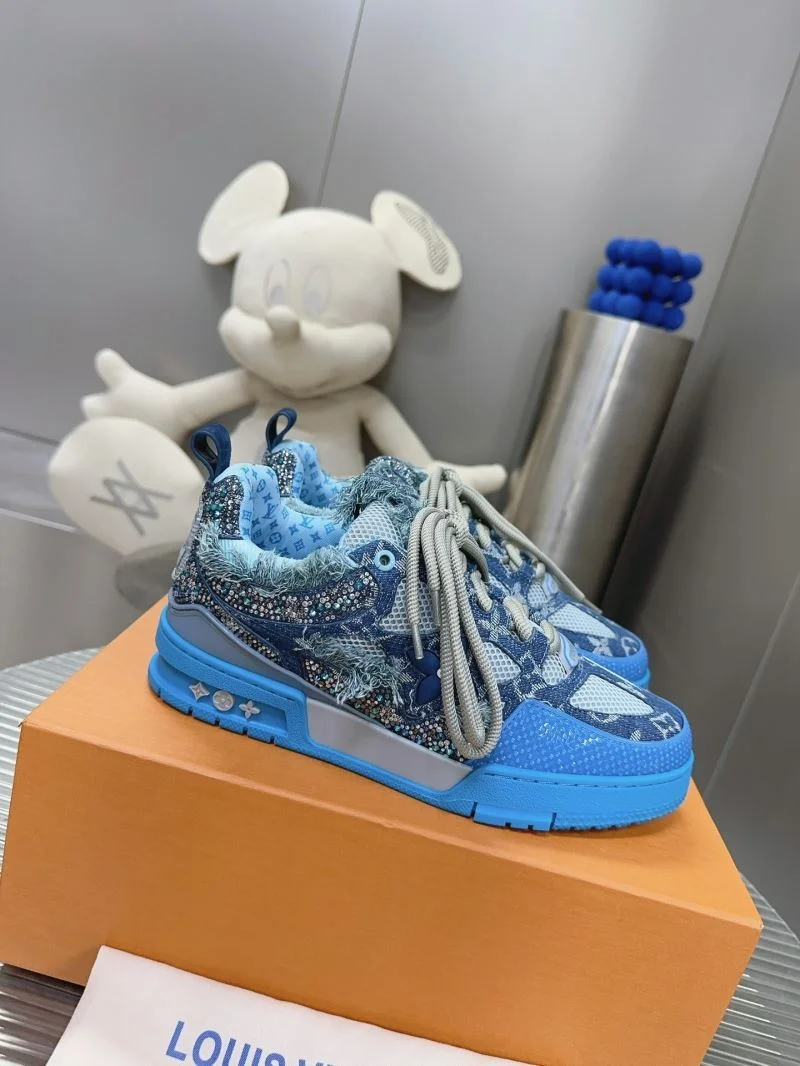 Louis Vuitton Trainer Sneaker Elegant 31550
