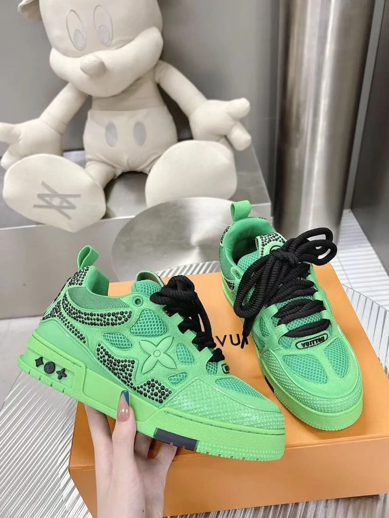 Stretchable Louis Vuitton Trainer Sneaker 31552