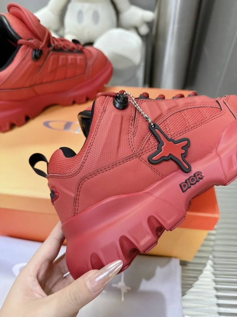 Louis Vuitton Trainer Sneaker Supportive 31528