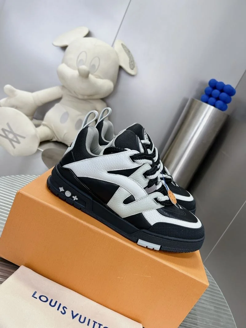 EyeCatching Louis Vuitton Trainer Sneaker 31530