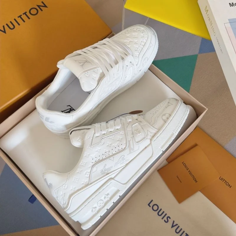 Louis Vuitton Trainer Sneaker Affordable 31554
