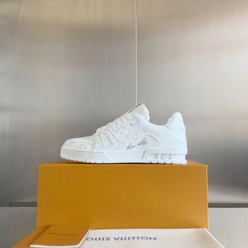 Louis Vuitton Trainer Sneaker Affordable 31554