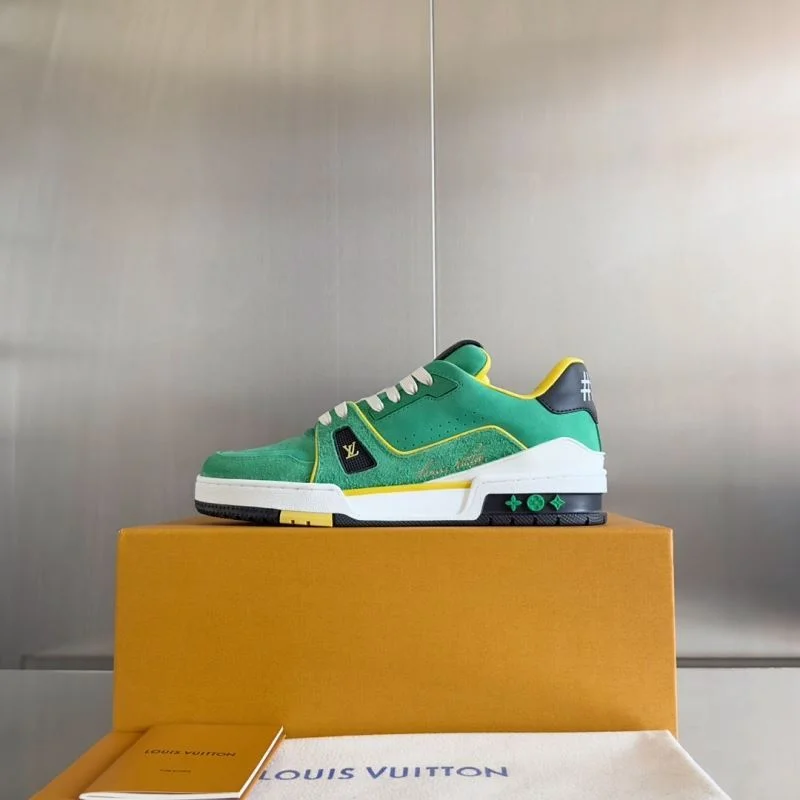 Resilient Louis Vuitton Trainer Sneaker 31546