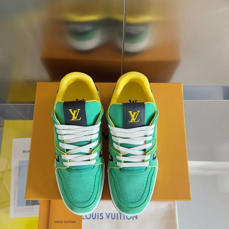 Resilient Louis Vuitton Trainer Sneaker 31546