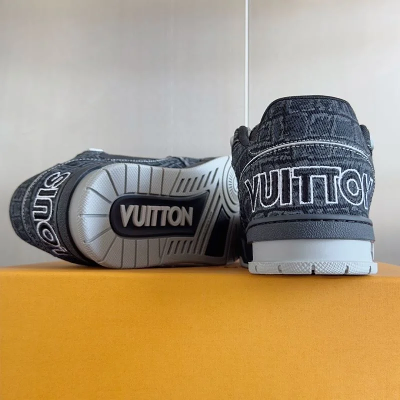 Louis Vuitton Trainer Sneaker Durable 31542