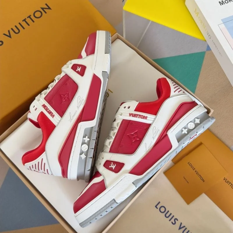 Stretchable Louis Vuitton Trainer Sneaker 31525