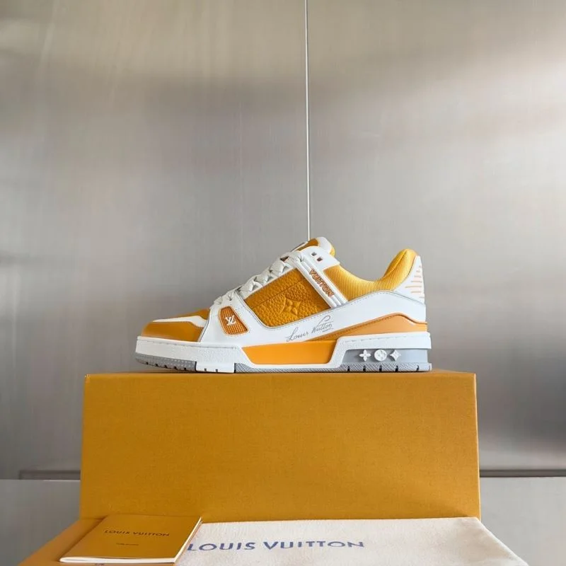 Louis Vuitton Trainer Sneaker Modern 31520