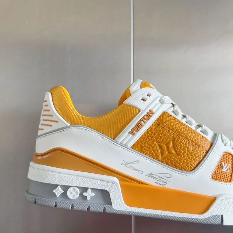 Louis Vuitton Trainer Sneaker Modern 31520