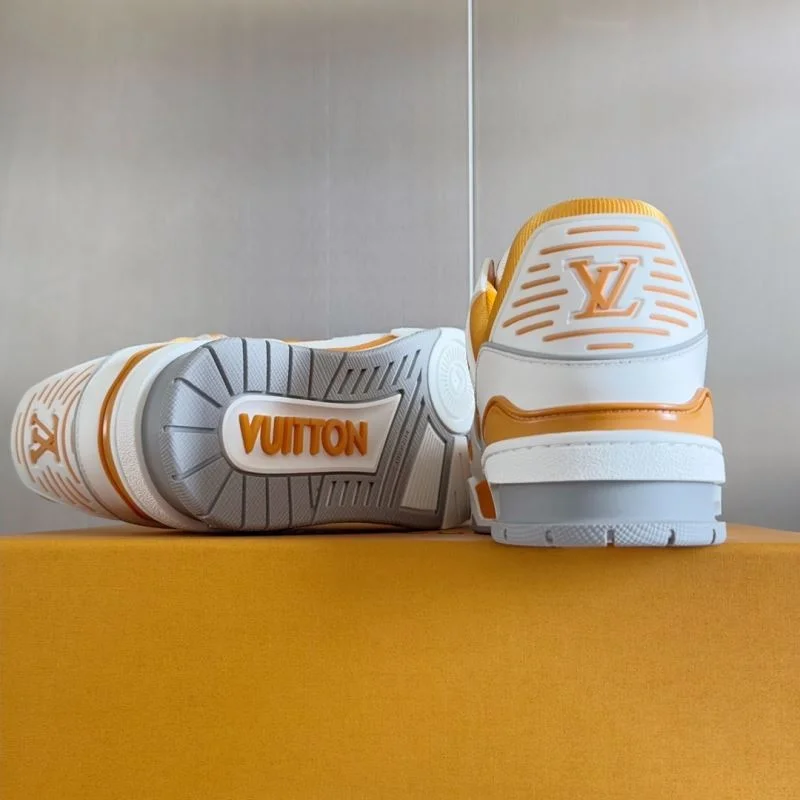 Louis Vuitton Trainer Sneaker Modern 31520