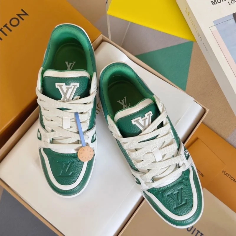 Vibrant Louis Vuitton Trainer Sneaker 31518