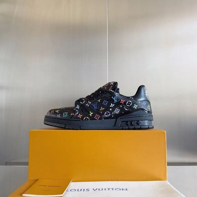 Louis Vuitton Trainer Sneaker Unisex 31517