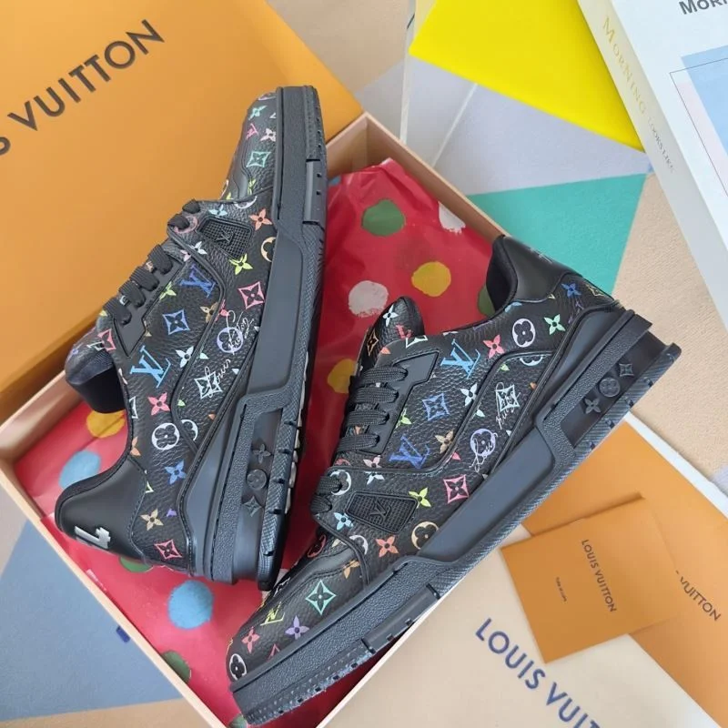 Louis Vuitton Trainer Sneaker Unisex 31517