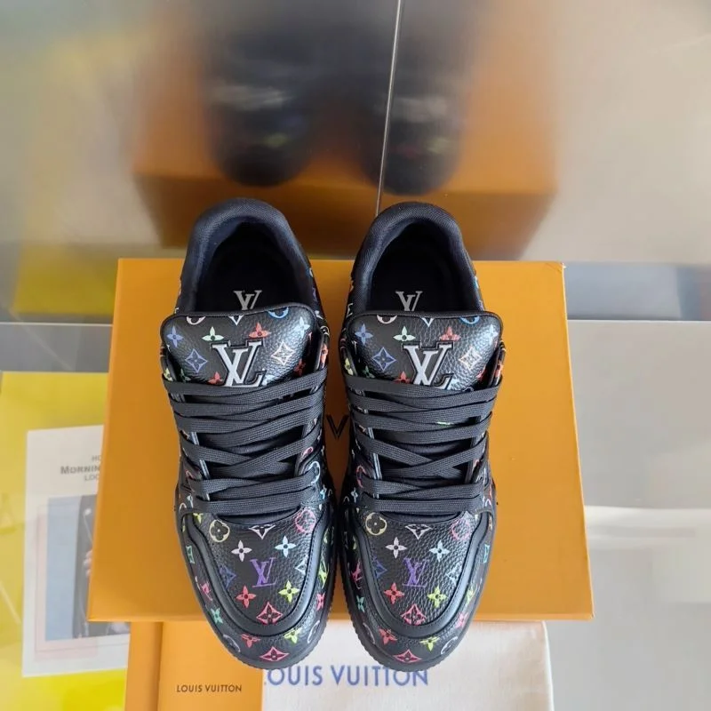 Louis Vuitton Trainer Sneaker Unisex 31517