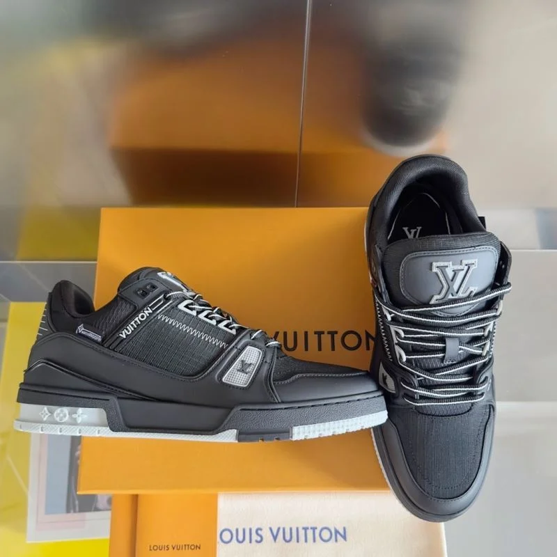 Louis Vuitton Trainer Sneaker Affordable 31516