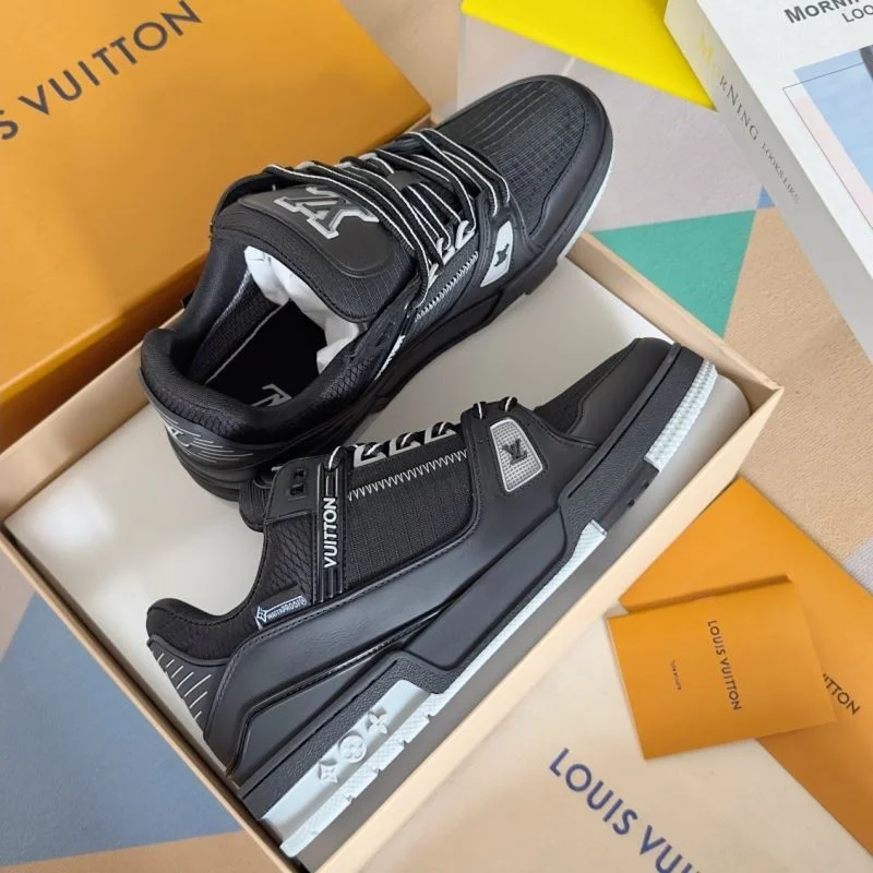 Louis Vuitton Trainer Sneaker Affordable 31516