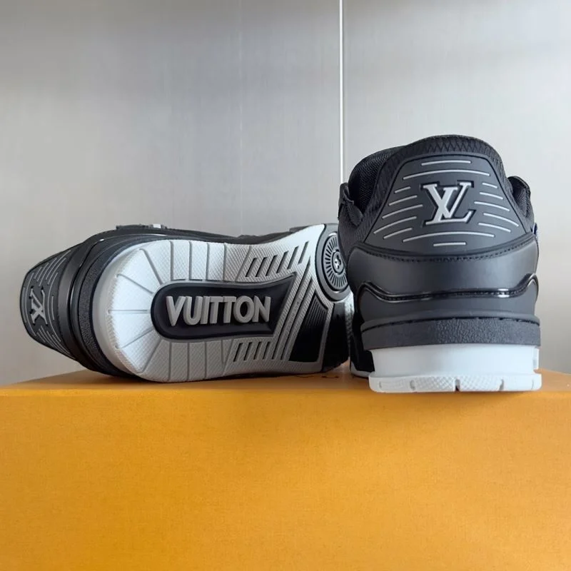 Louis Vuitton Trainer Sneaker Affordable 31516