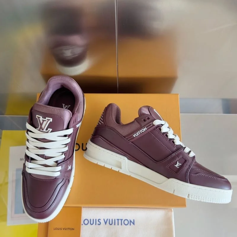 Louis Vuitton Trainer Sneaker Breathable 31507