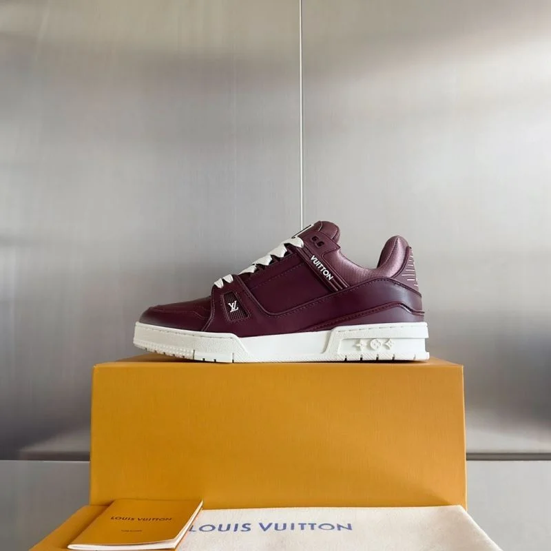 Louis Vuitton Trainer Sneaker Breathable 31507
