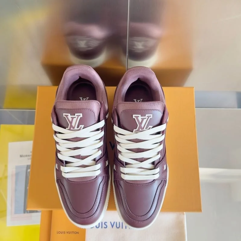 Louis Vuitton Trainer Sneaker Breathable 31507
