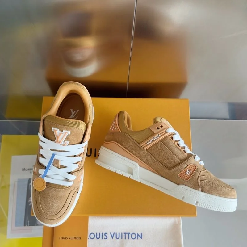 Louis Vuitton Trainer Sneaker Packable 31500