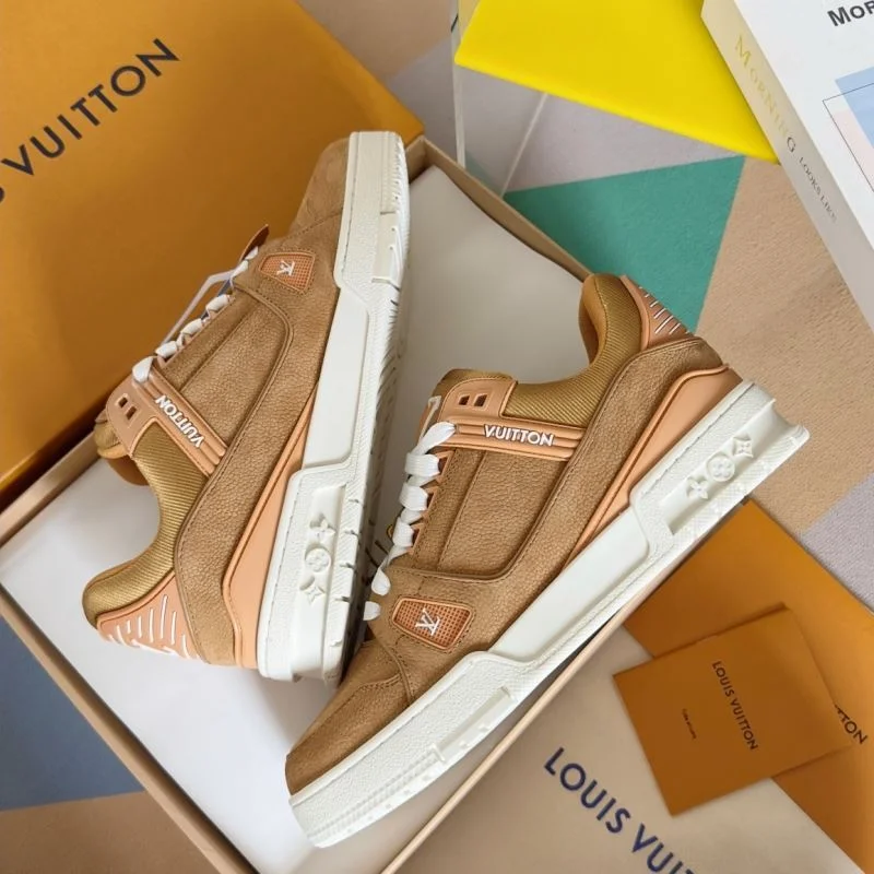Louis Vuitton Trainer Sneaker Packable 31500