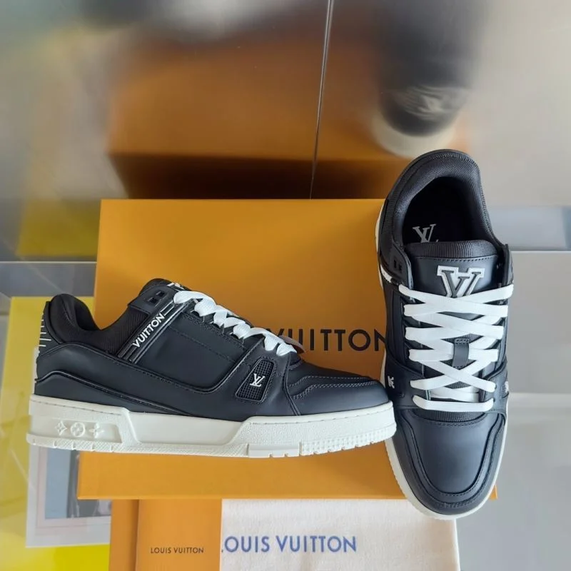 Breathable Louis Vuitton Trainer Sneaker 31512