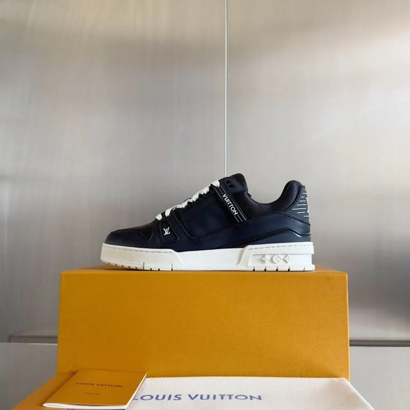 Breathable Louis Vuitton Trainer Sneaker 31512