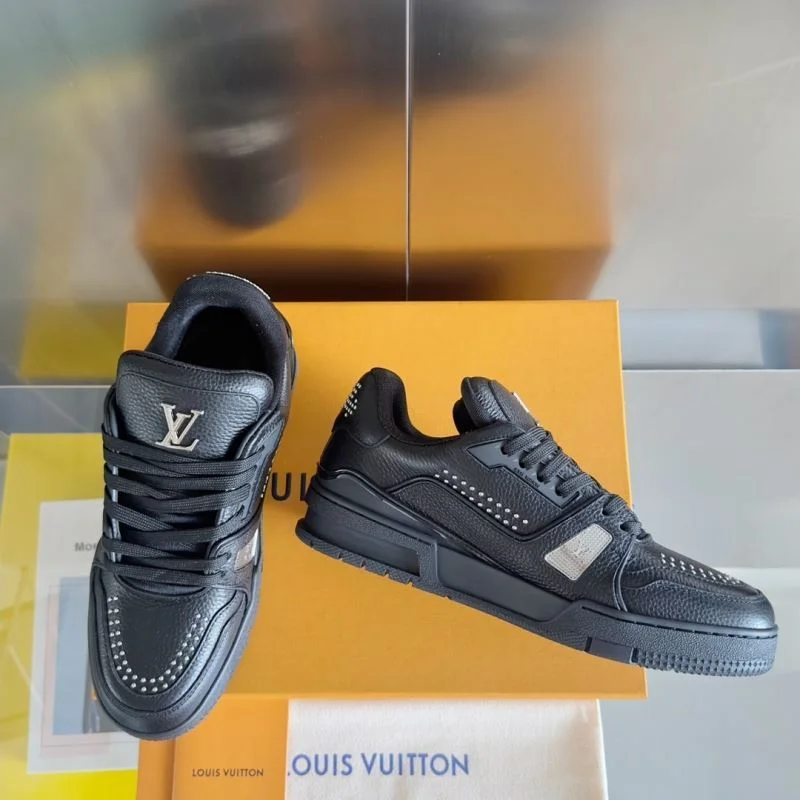 Louis Vuitton Trainer Sneaker EyeCatching 31510