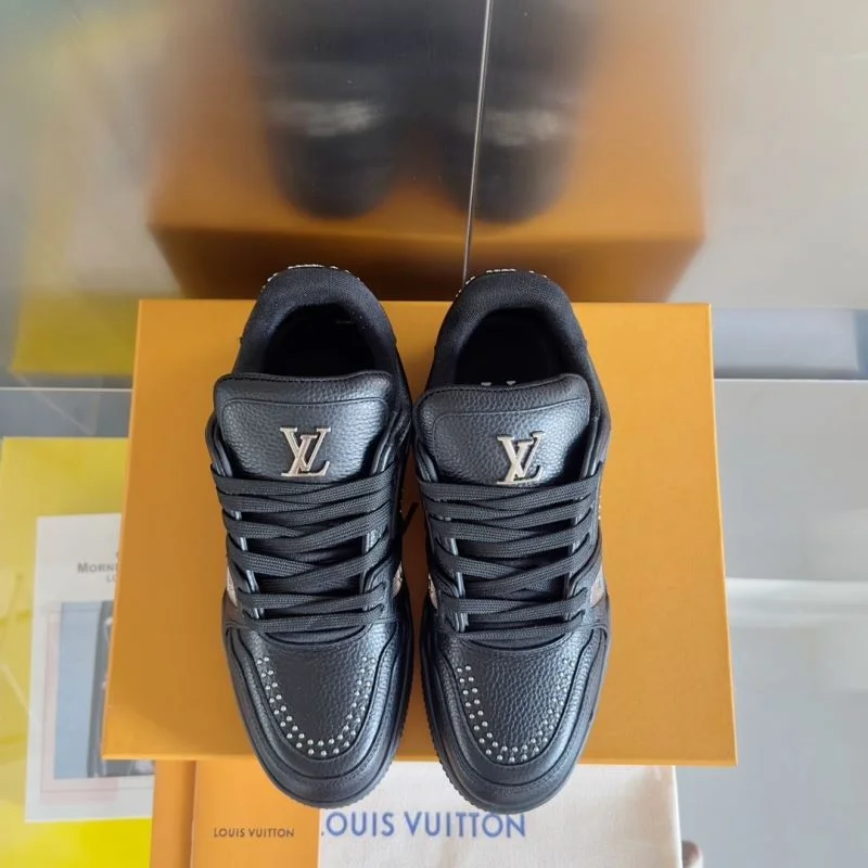 Louis Vuitton Trainer Sneaker EyeCatching 31510