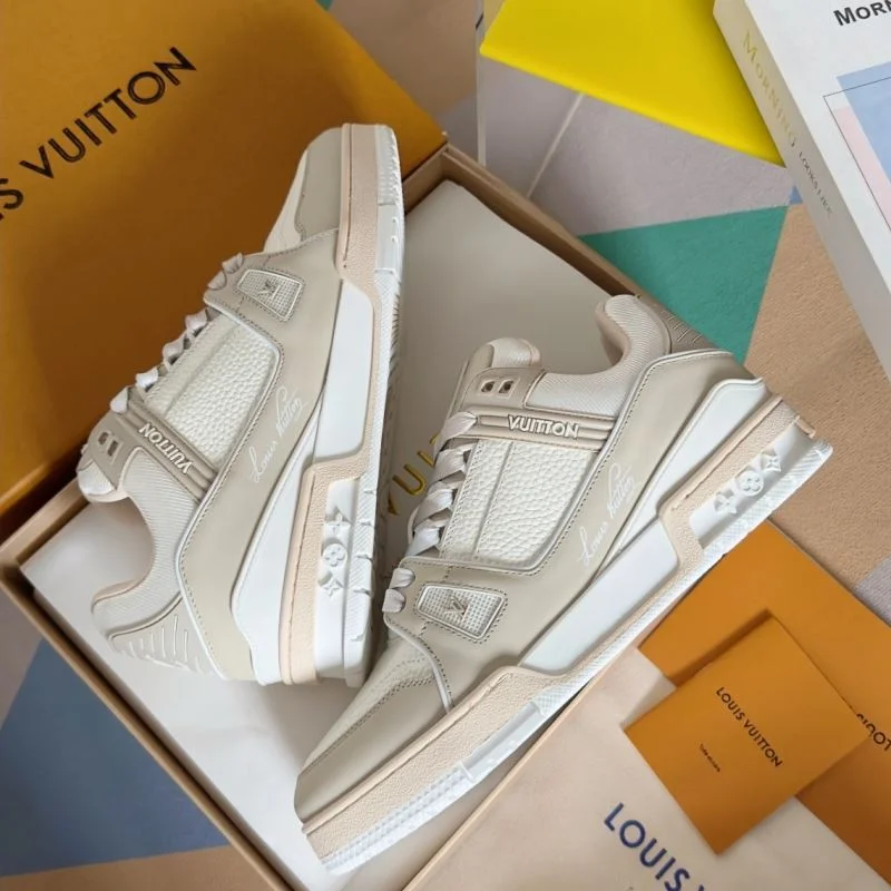 Louis Vuitton Trainer Sneaker UrbanChic 31502