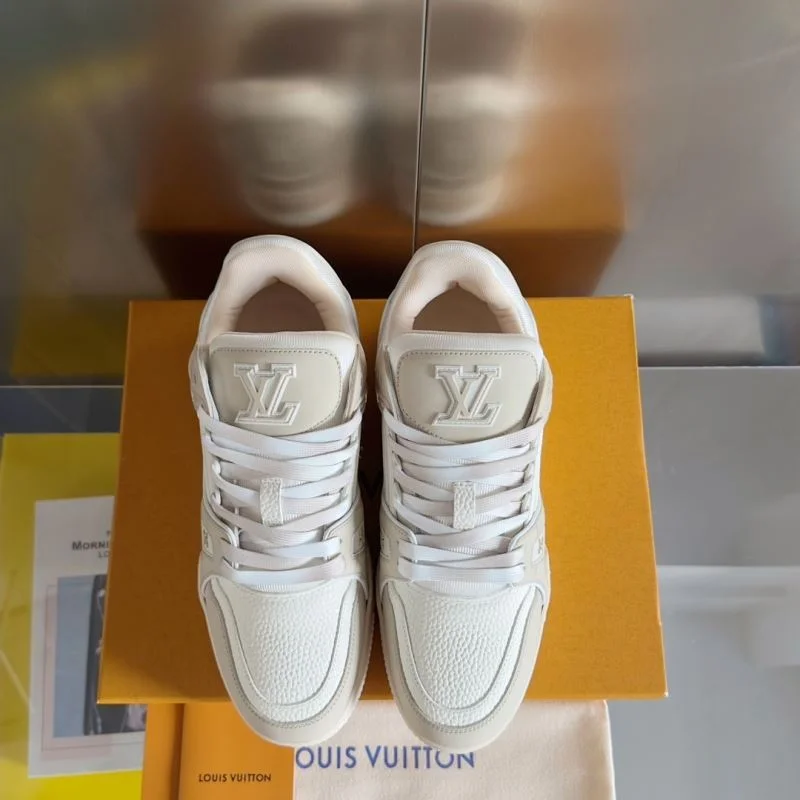 Louis Vuitton Trainer Sneaker UrbanChic 31502