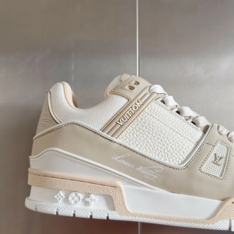 Louis Vuitton Trainer Sneaker UrbanChic 31502
