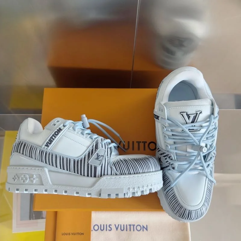 OnTrend Louis Vuitton Trainer Sneaker 31504