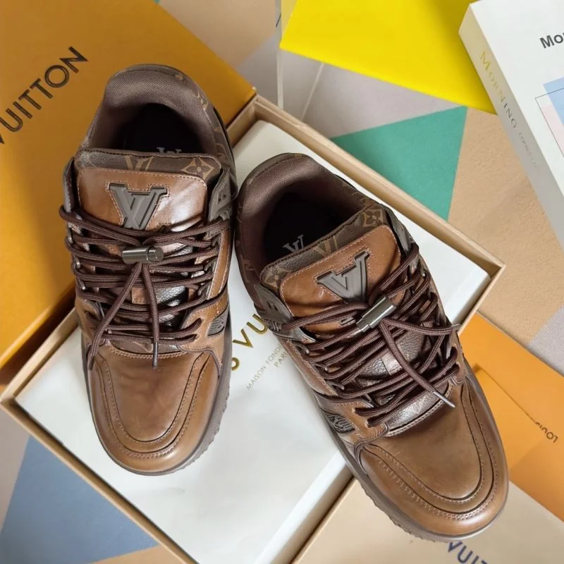 Practical Louis Vuitton Trainer Sneaker 31495