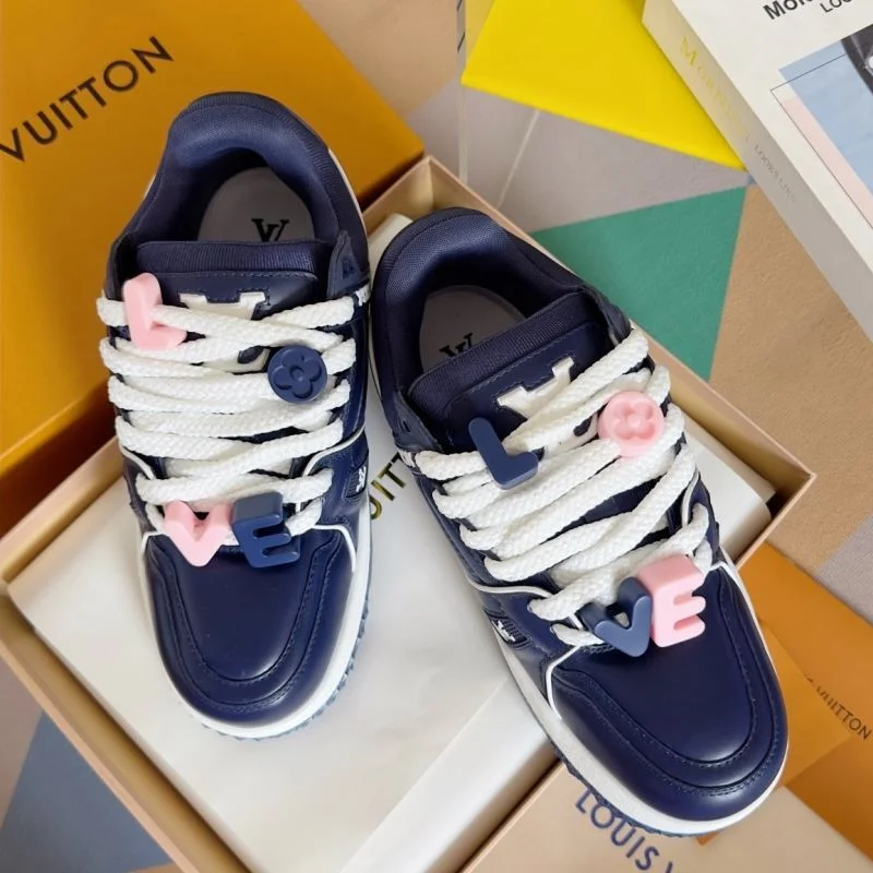 Louis Vuitton Trainer Sneaker Fashionable 31486