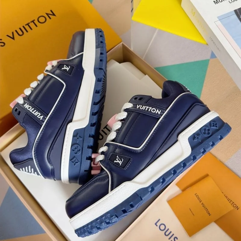 Louis Vuitton Trainer Sneaker Fashionable 31486