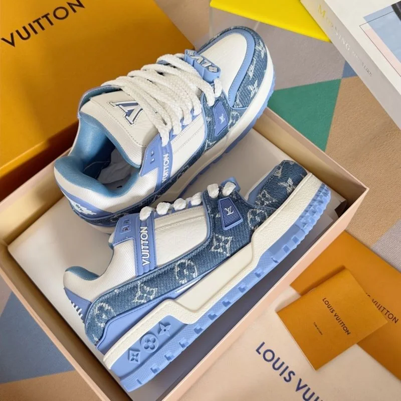 Trendsetting Louis Vuitton Trainer Sneaker 31492