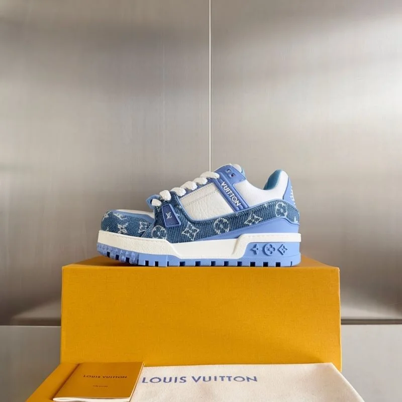 Trendsetting Louis Vuitton Trainer Sneaker 31492