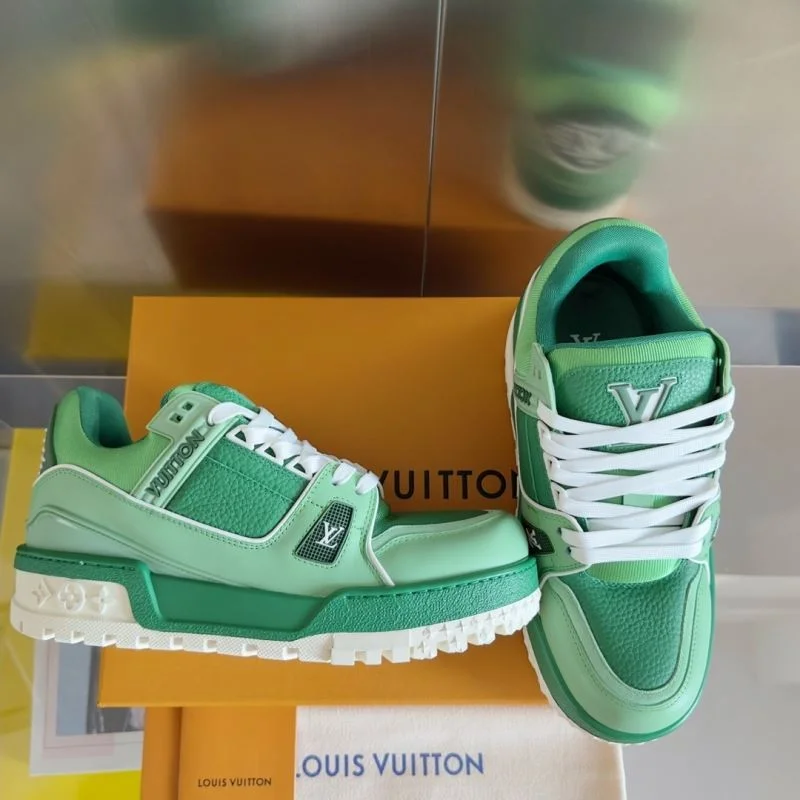 Louis Vuitton Trainer Sneaker Resilient 31493