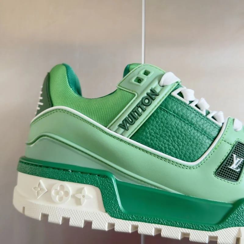 Louis Vuitton Trainer Sneaker Resilient 31493