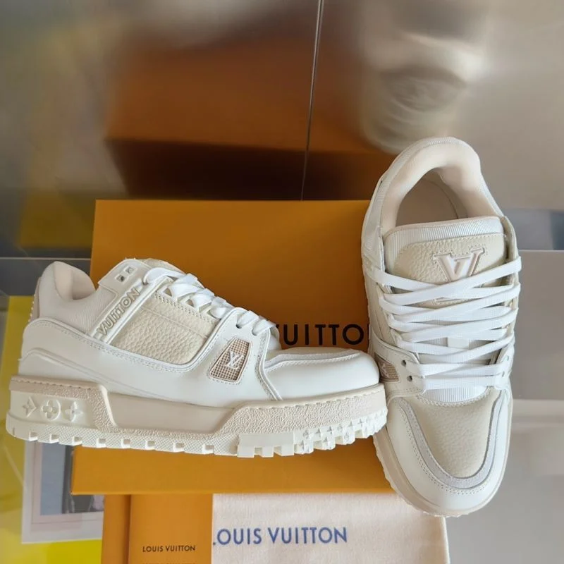 Louis Vuitton Trainer Sneaker Original 31482