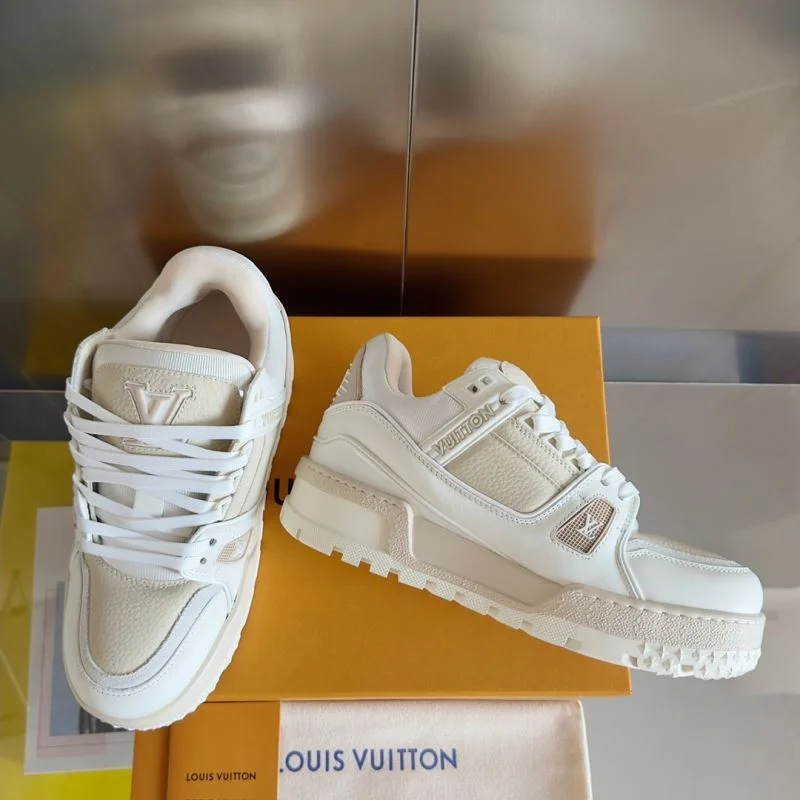 Louis Vuitton Trainer Sneaker Original 31482