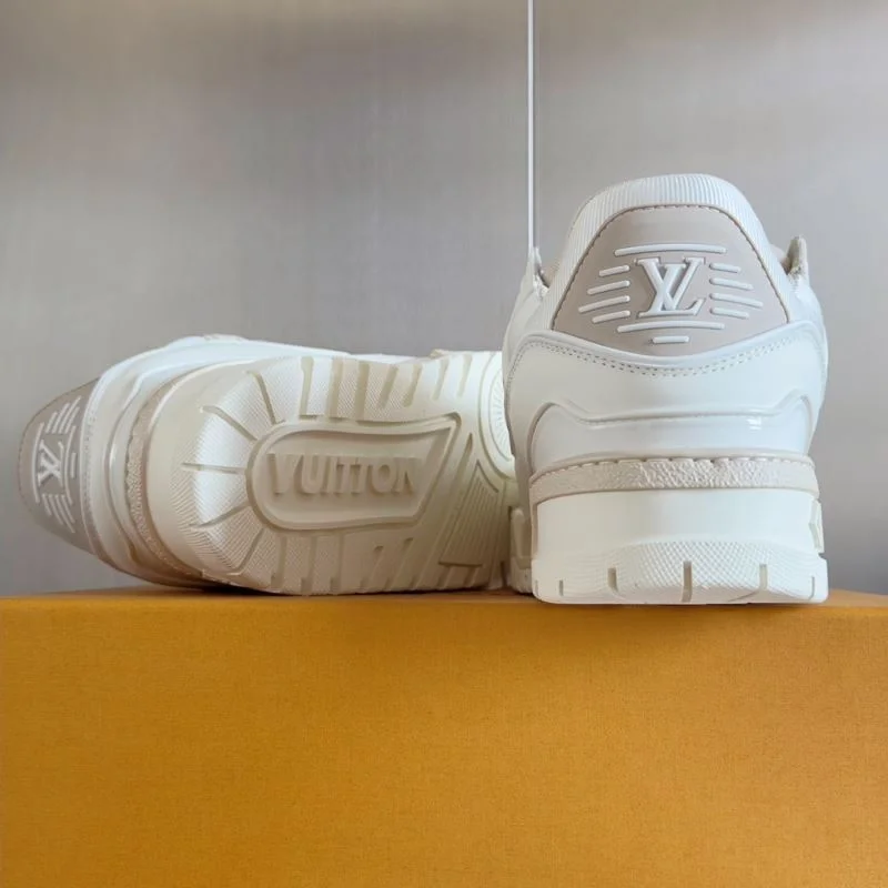 Louis Vuitton Trainer Sneaker Original 31482