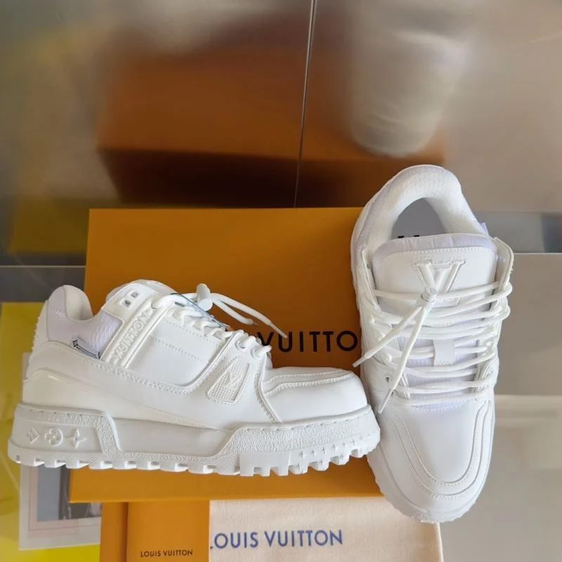 Louis Vuitton Trainer Sneaker SmartChoice 31498