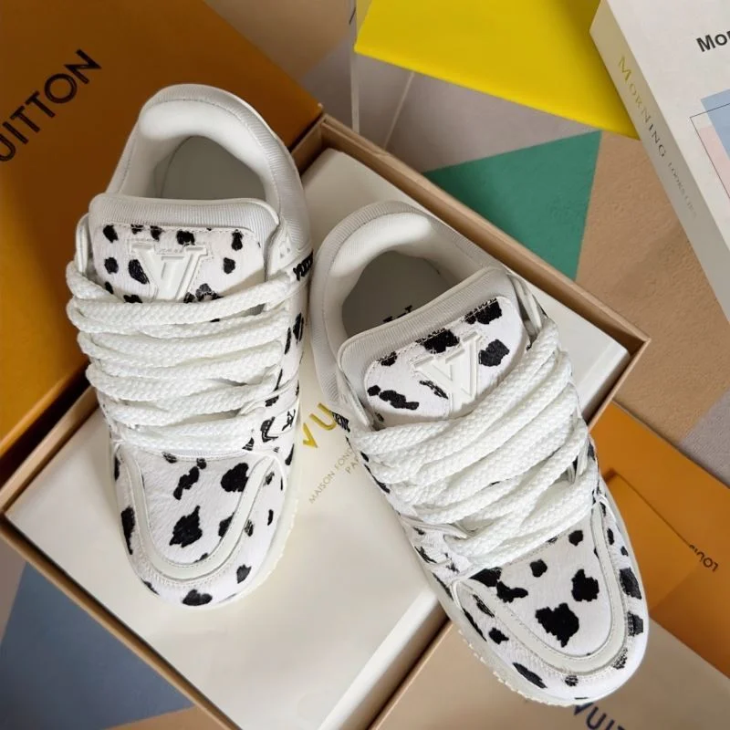 Louis Vuitton Trainer Sneaker Lightweight 31485