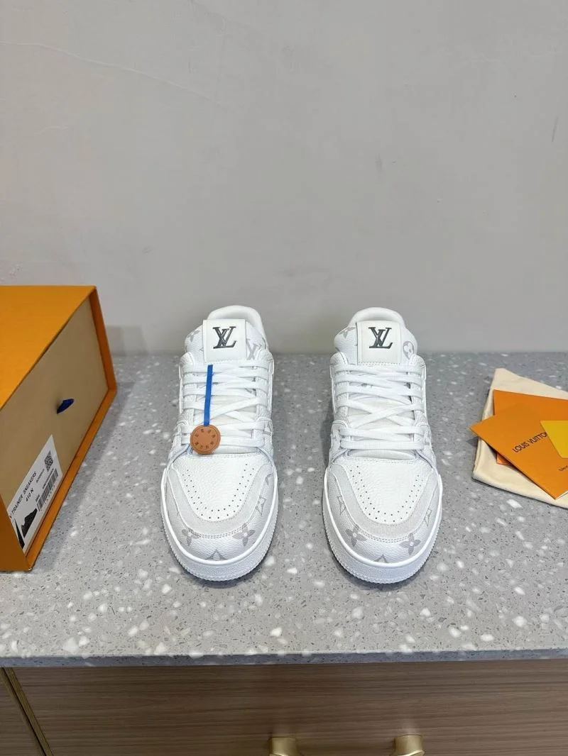 Louis Vuitton Trainer Sneaker Modern 31499