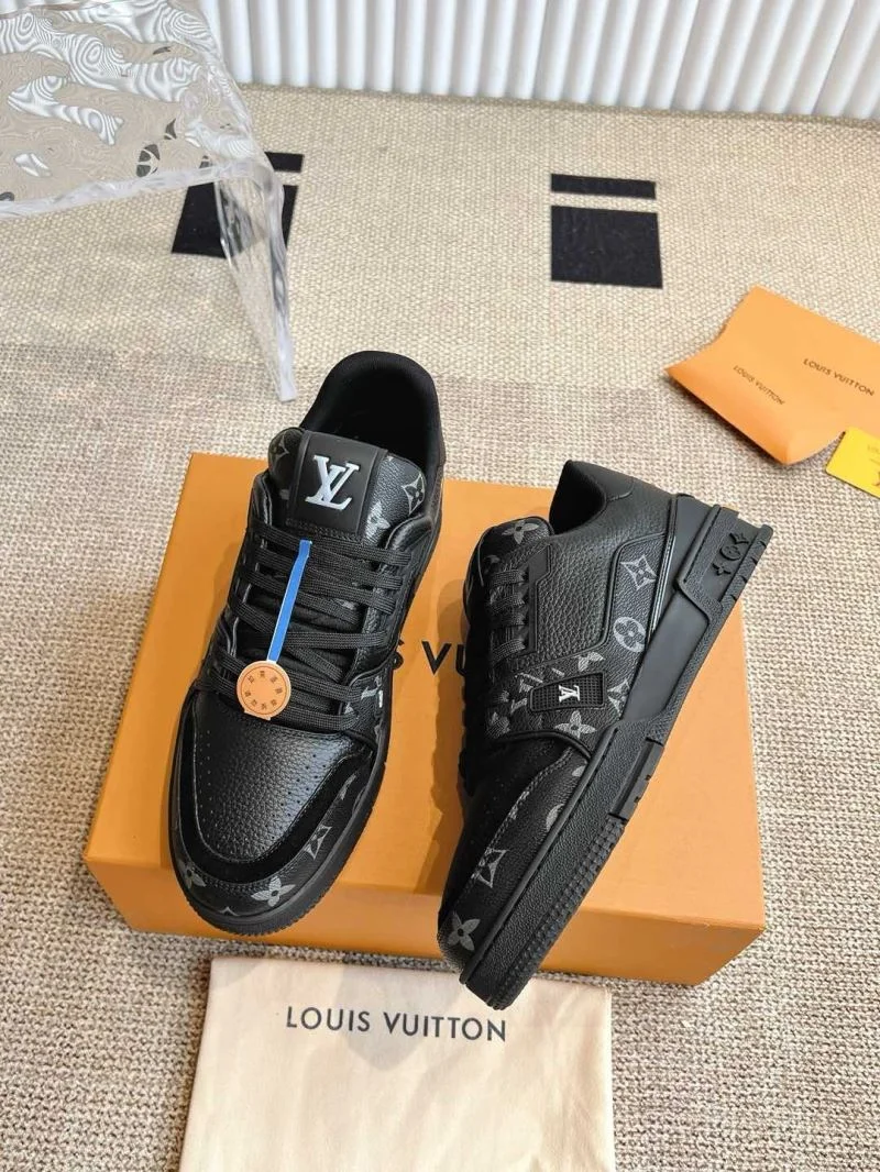 Louis Vuitton Trainer Sneaker Sleek 31494